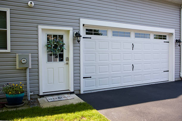 24/7 Emergency Garage Door Panel Replacement experts in Blanding, UT
